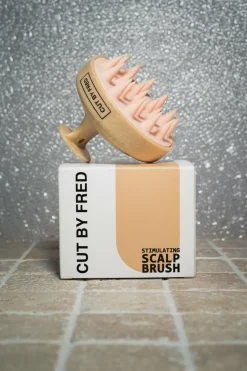 Brosse stimulante pour le cuir chevelu Stimulating Scalp Brush