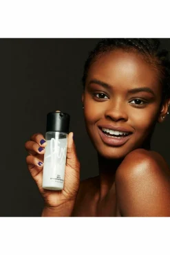 Brume rafraîchissante fixante matifiante Fix + Matte