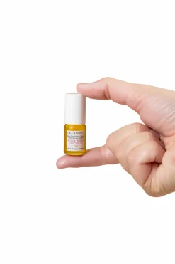 Contour des yeux soin lissant aux fleurs