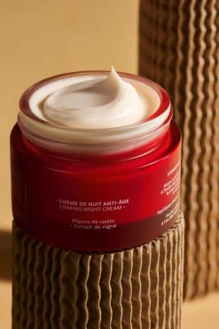 Crème de nuit anti-âge au raisin et extrait de vigne