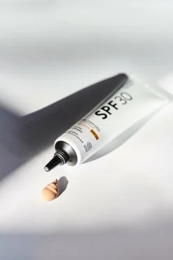 Crème solaire minérale visage anti-âge SPF30