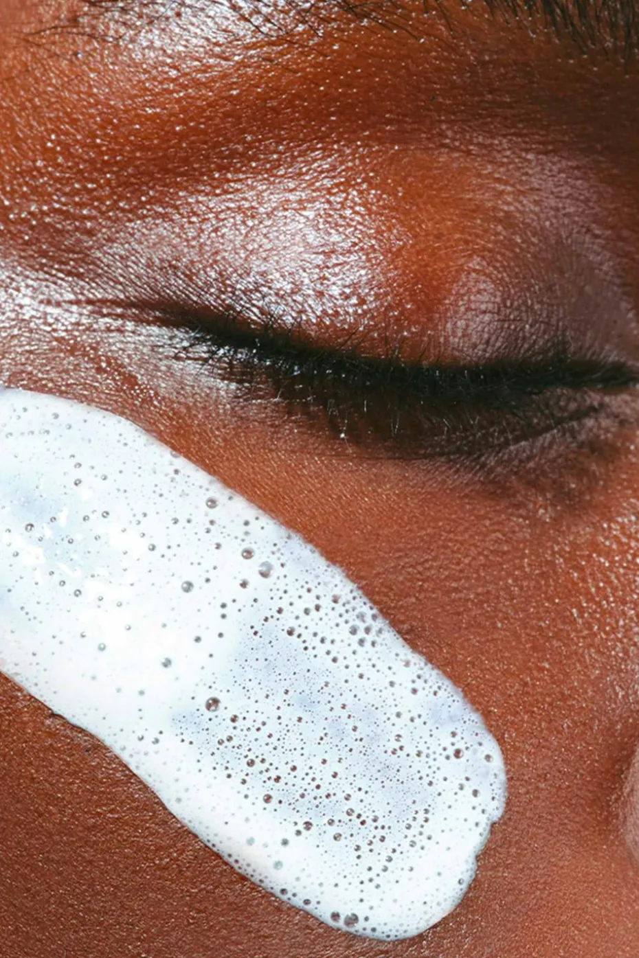 Doux nettoyant moussant apaisant pour peaux normales à sèches