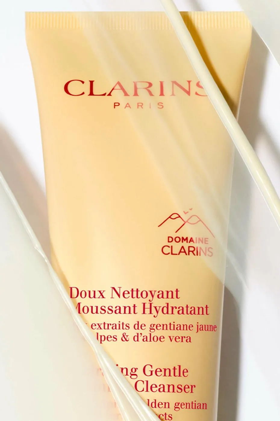 Doux nettoyant moussant apaisant pour peaux normales à sèches
