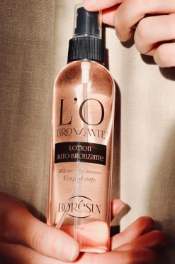 Eau auto-bronzante O bronzante