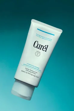 Gelée nettoyante démaquillante