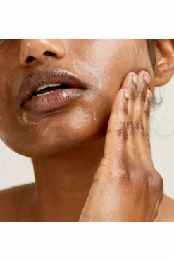 Huile démaquillante délicate rosier sauvage Light work