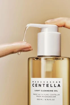 Huile légère démaquillante à la centella asiatica