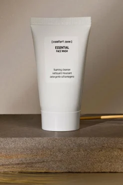 Nettoyant moussant Essential Face Wash