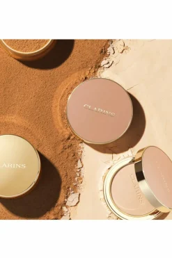 Poudre compacte matifiante infusée au lait de pêcher Ever Matte Compact Powder