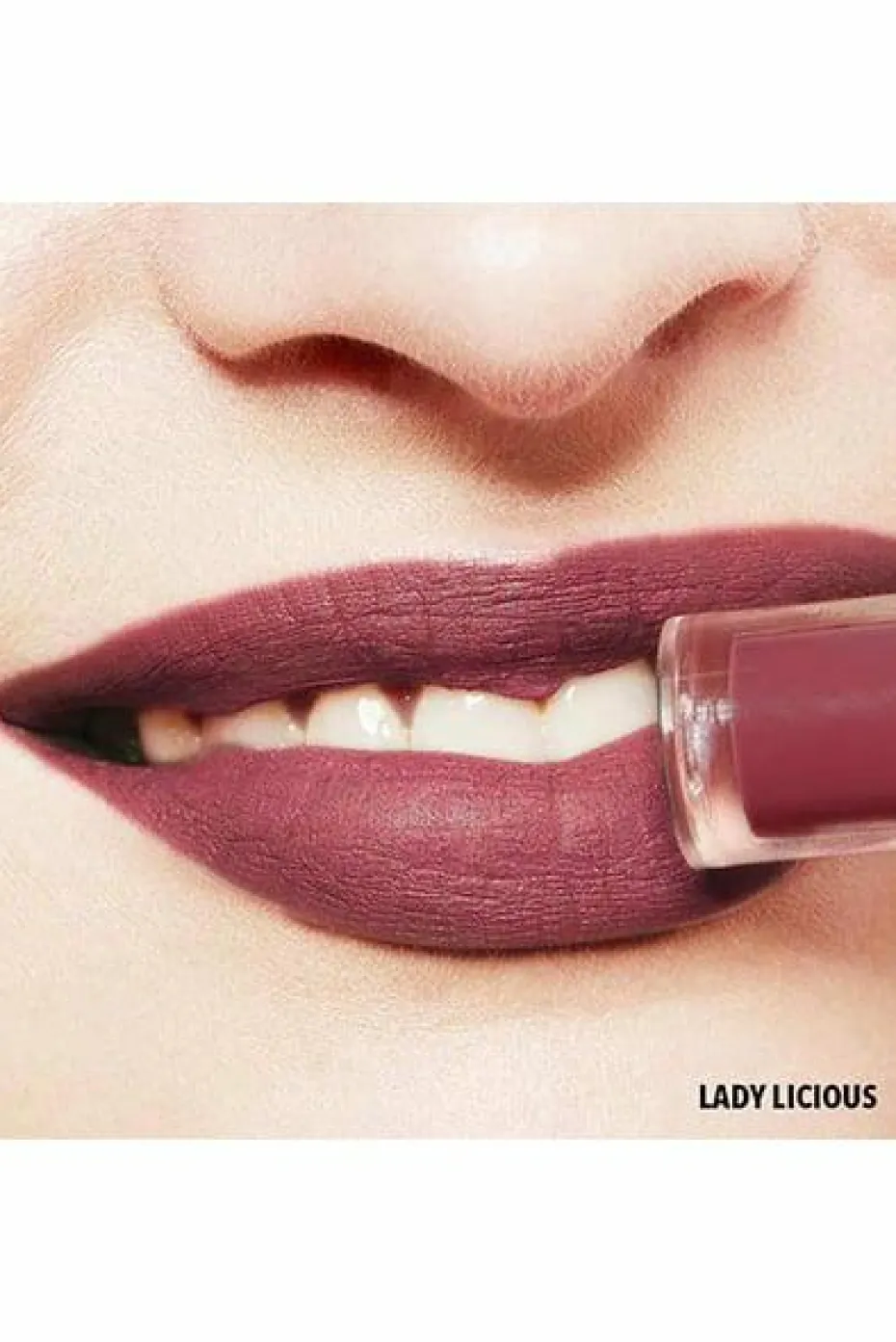 Rouge à lèvres liquide semi-mat