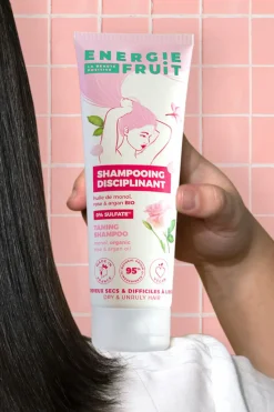 Shampoing disciplinant anti-frisottis au monoï rose et à l’huile d’Argan