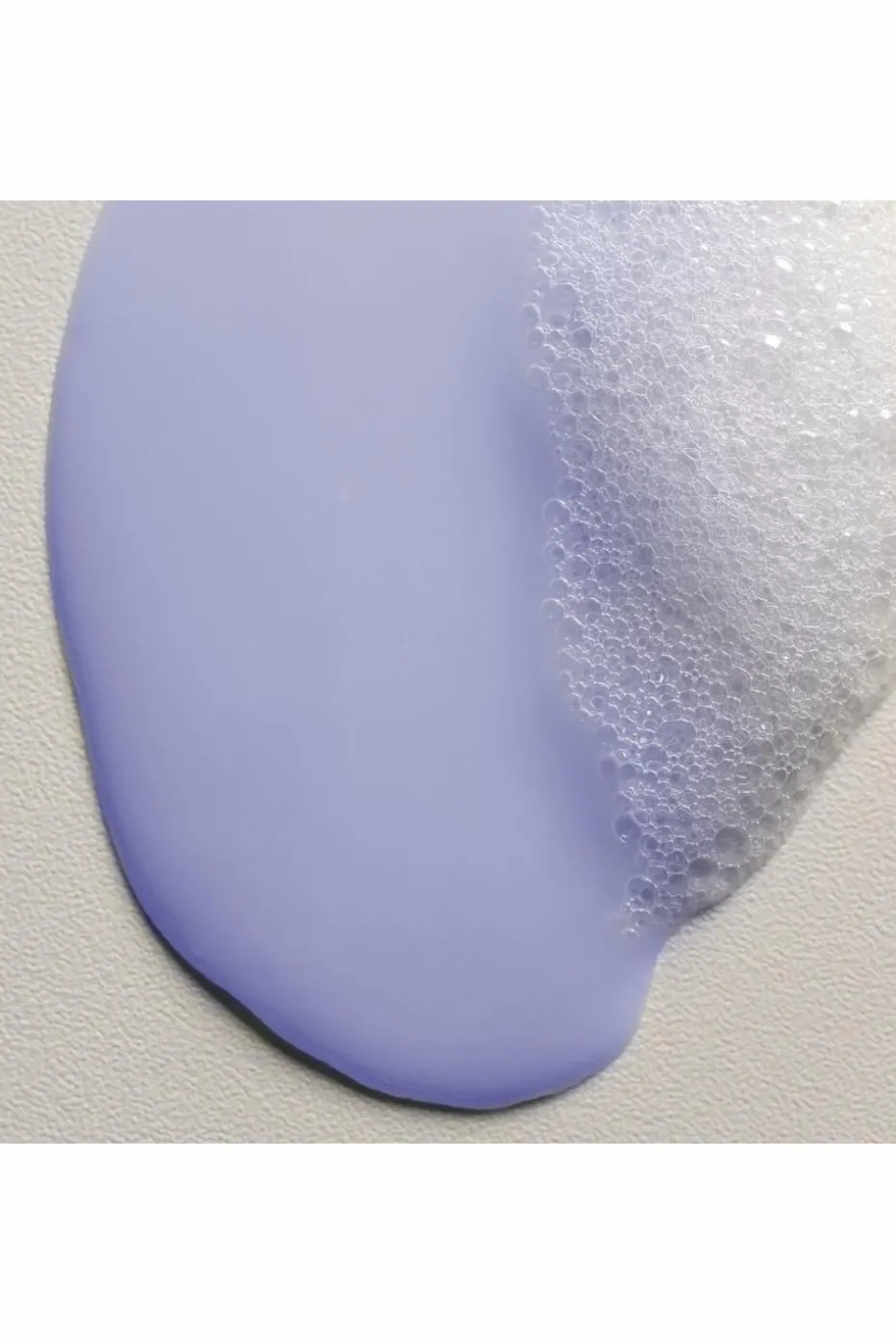 Shampoing rechargeable pour cheveux indisciplinés Love Smooth