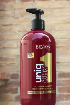 Shampoing soin et après-shampoing 2-en-1 pour tous type de cheveux Rouge classique UniqOne™