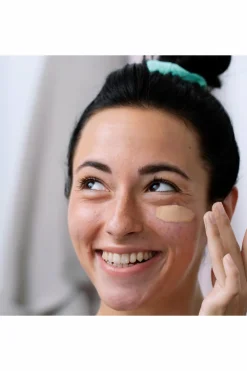 Soin teinté intensif unifiant boutons, points noirs, anti-marques Sebiaclear