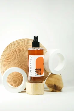Spray hydratant pour cheveux bouclés Vegan Wake Up Curl Day 2