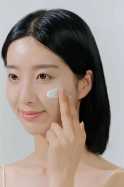 Sérum de protection solaire hydratation intense spf50+ pa++++