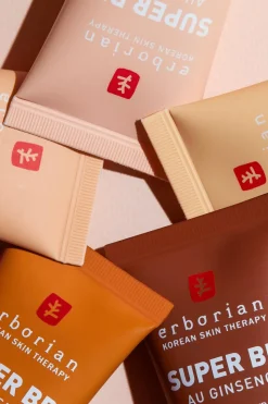 Super BB Crème couvrante anti-imperfections teinte nude SPF20