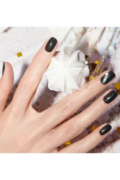 Vernis Green Les marrons, gris et noirs