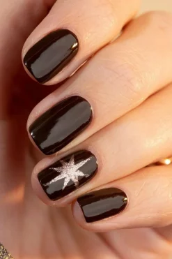 Vernis Green Les marrons, gris et noirs