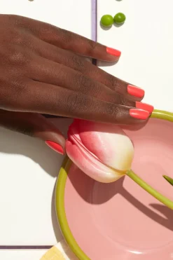 Vernis semi-permanent Green Flash Les roses